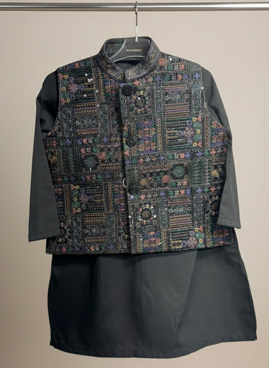 Boys Traditional Kurta with Embroidered Vest | Sizes 14–30